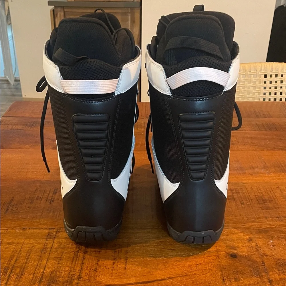 System Black and White Snowboard Boots